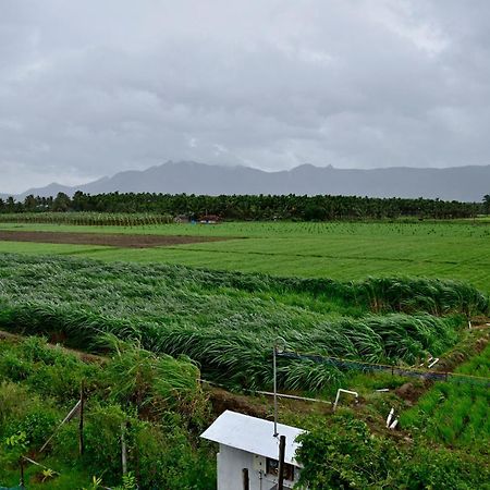 Apartament Lakshmi Illam Near Isha Yoga Adiyogi Alāndurai Zewnętrze zdjęcie